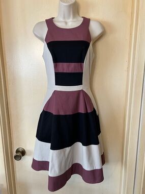 Cue Mauve, Black & Cream Colorblock Fit-and-Flare Midi Dress size AU 6 US 4